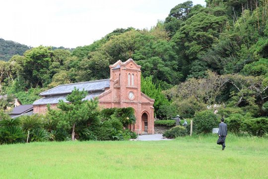 五郎が訪れる教会